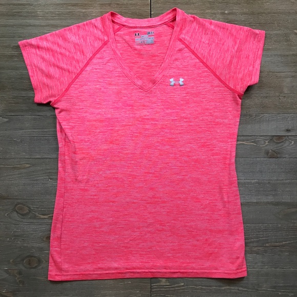 Under Armour Tops - SALE 5/$25 Under Armour Heat Gear V Neck Tee